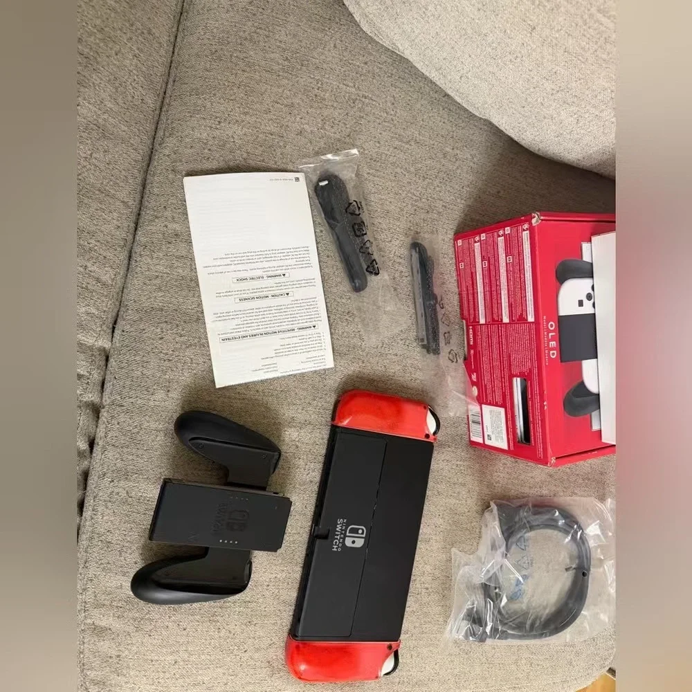 Nintendo Switch OLED Model - White Joy-Con